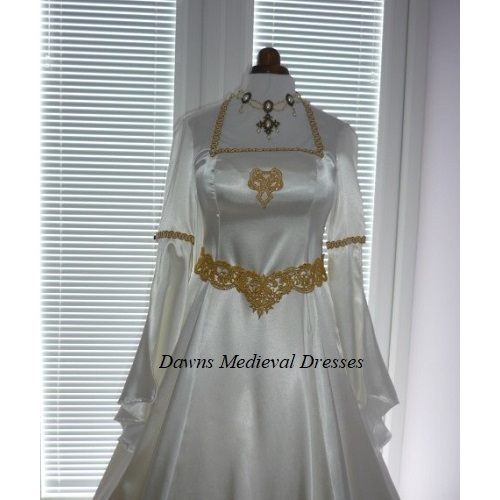 Pagan Medieval Hand fasting Ivory Wedding Dress 14 - 16 RM
